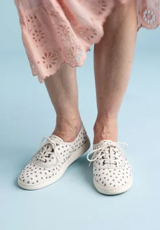 Chaussures "Grace" en tissu de coton biologique - plumes