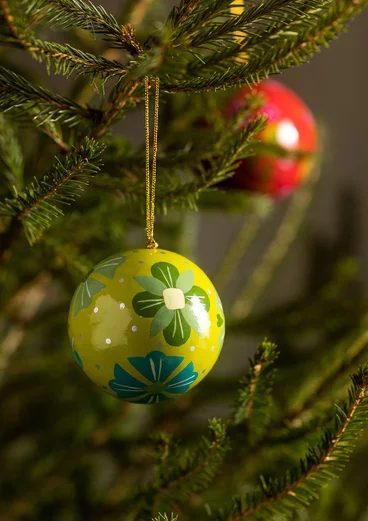 Boule de Noël en papier mâché - vert feuille