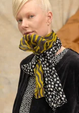 “Frida” patterned shawl in organic cotton - black