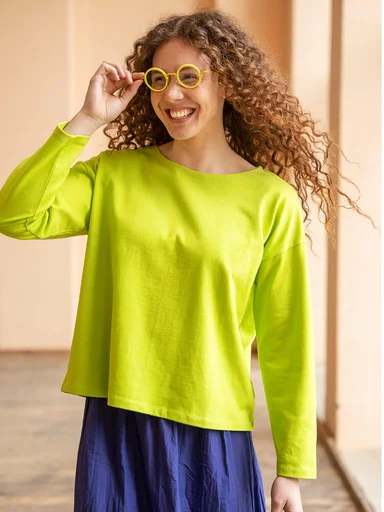 Solid-colored top in organic cotton